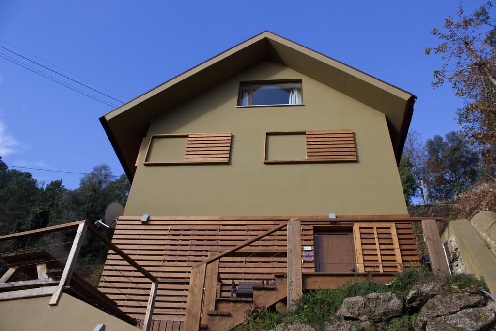 Vila Brown House Geres Exteriér fotografie
